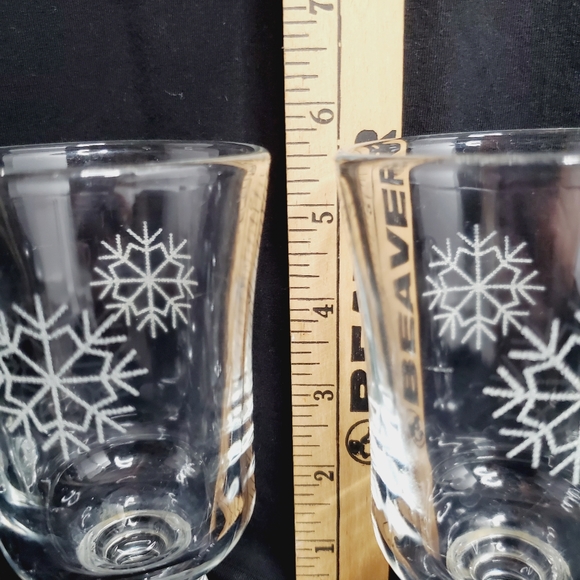 Libbey Vintage Snowflake Holiday Footed Clear Glass Cups Mugs Set of 2 - Picture 2 of 5